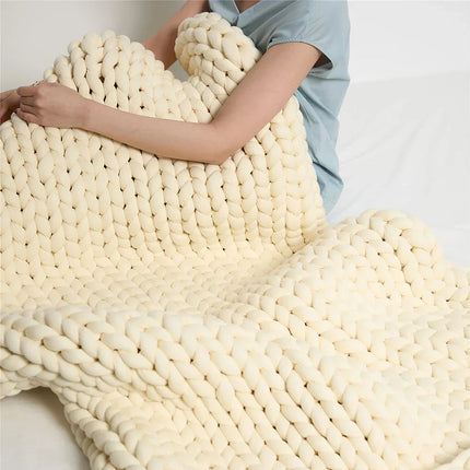 Cozy Home Throw Blanket - Chunky Knit, Soft, Stylish Accent for Evenings