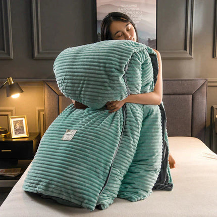 Fleece Duvet Cover Set - Soft Plush Bedding with Pillowcases for Winter