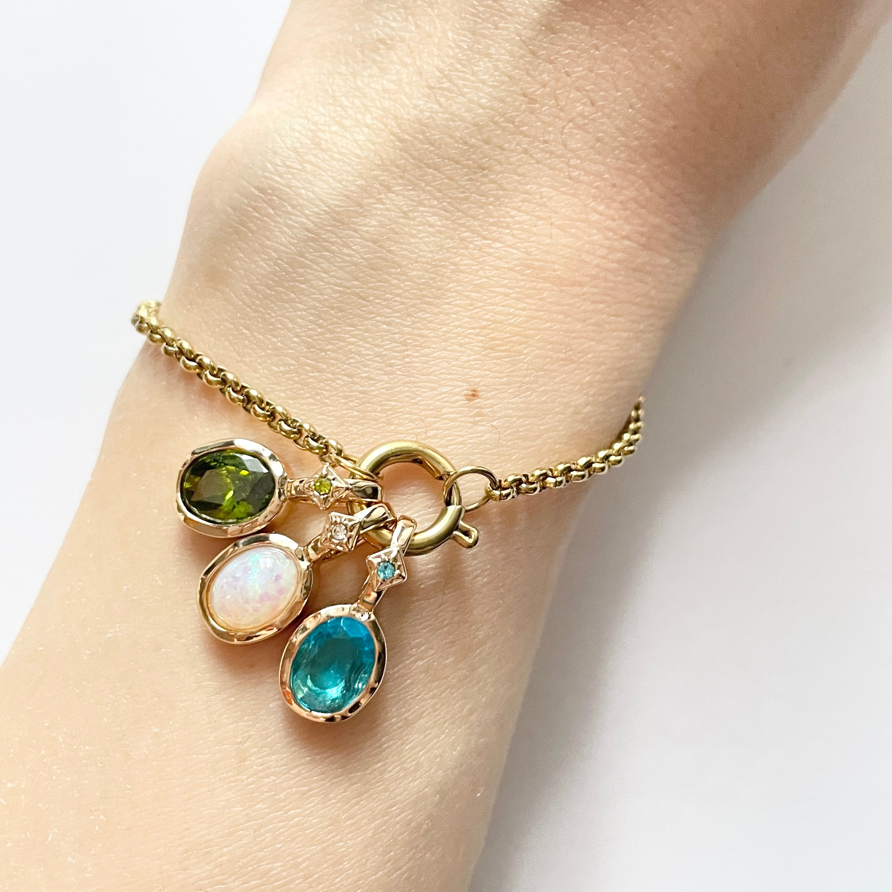 Oval-shape Birthstone & Zodiac Sign charm necklace / bracelet