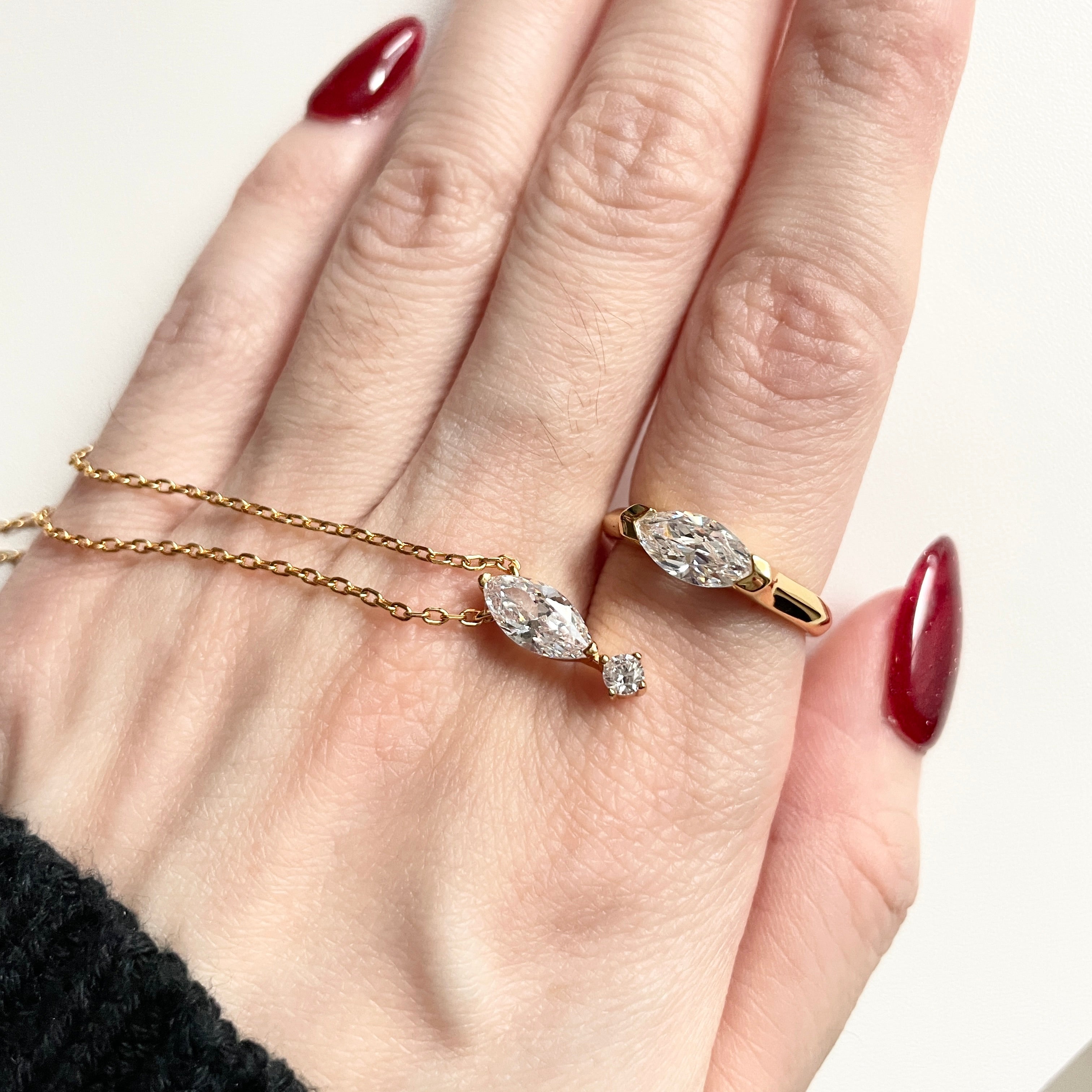 Tidal Horse Eye Gold Necklace & Ring