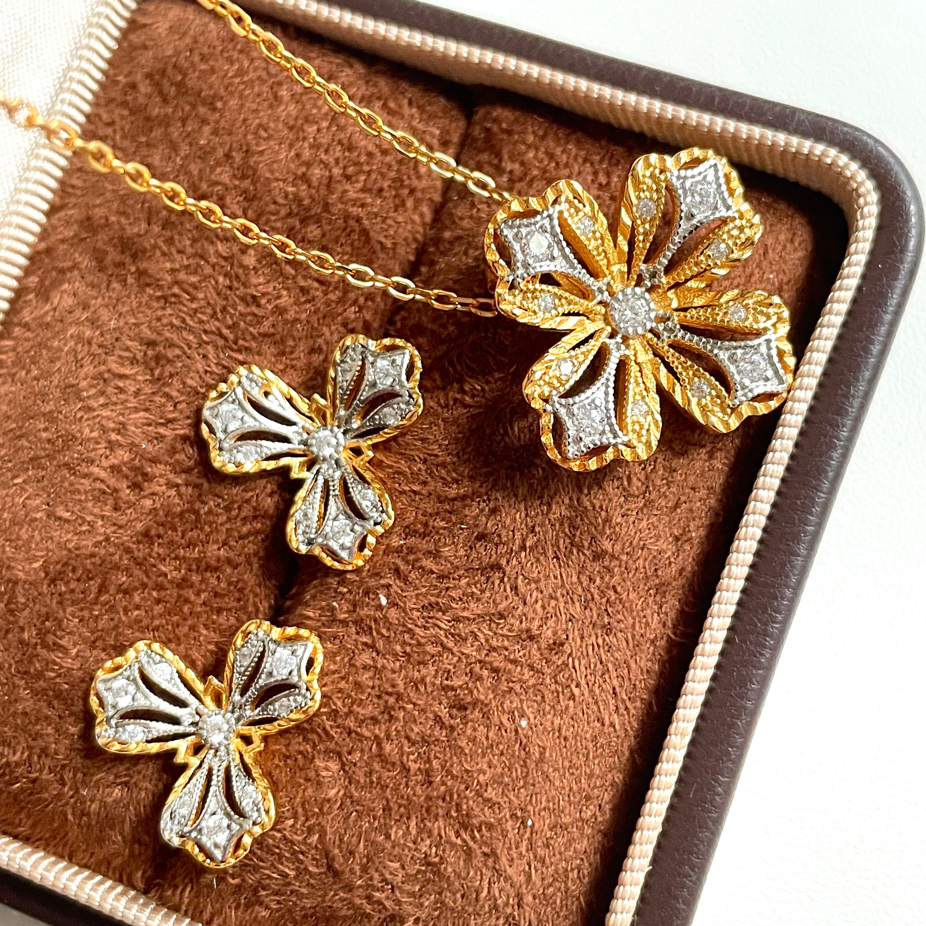 Vortex Stud Earrings & Necklace