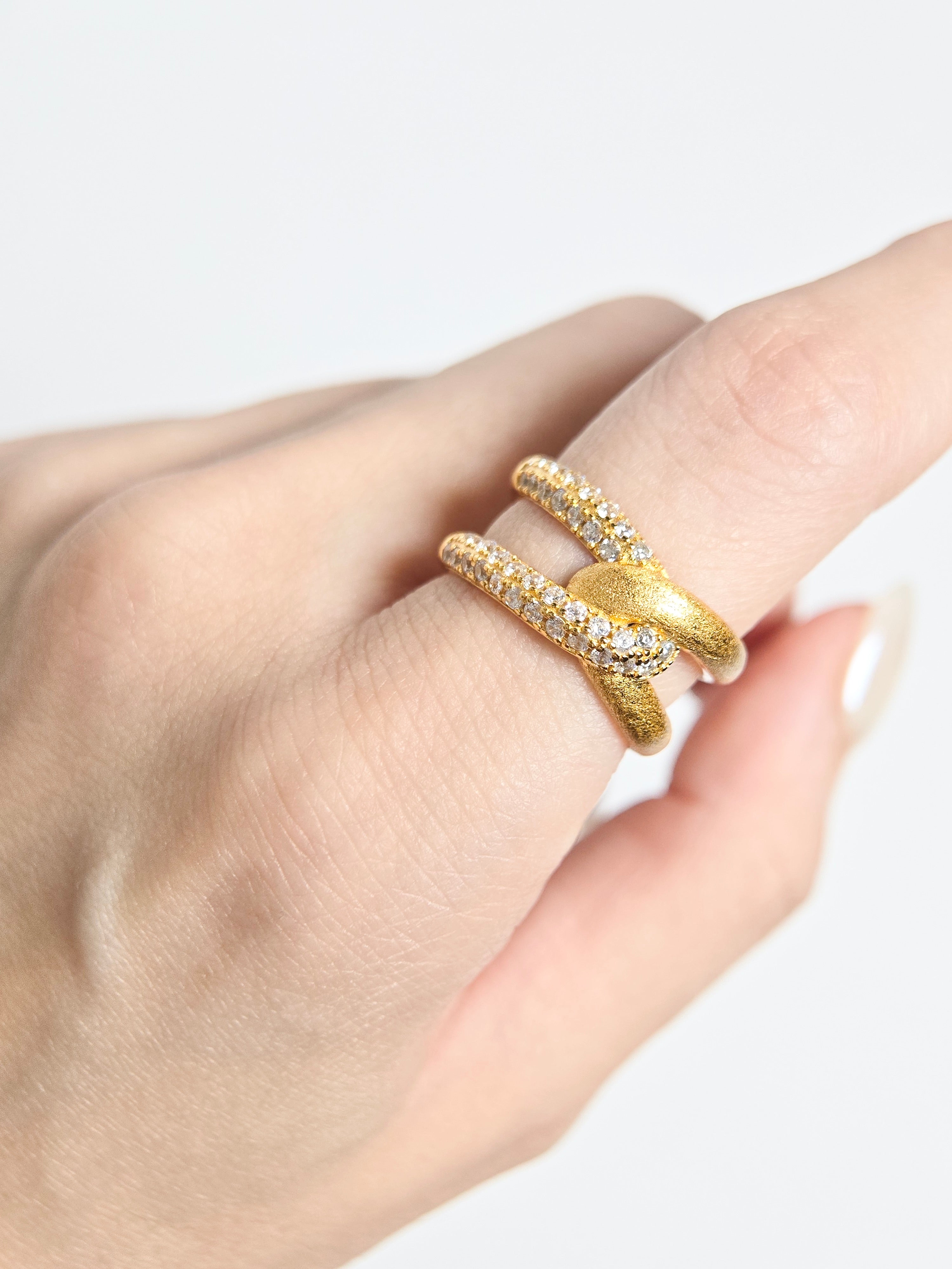 Verve Twist Ring