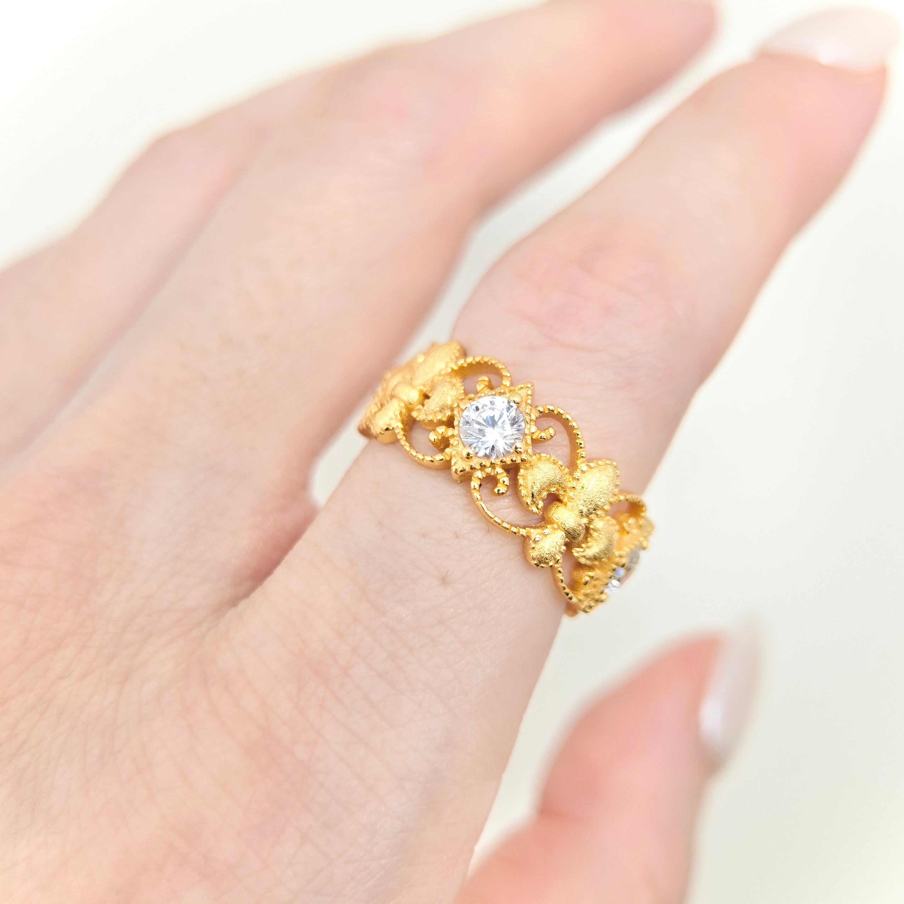 Iris Ring