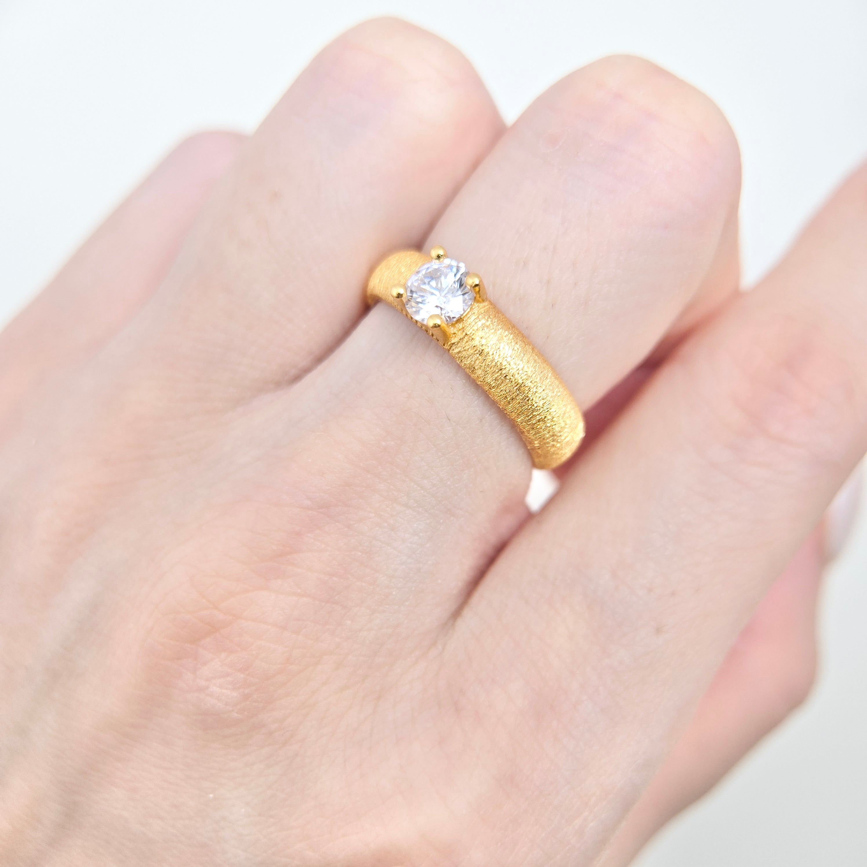 Lumina Ring