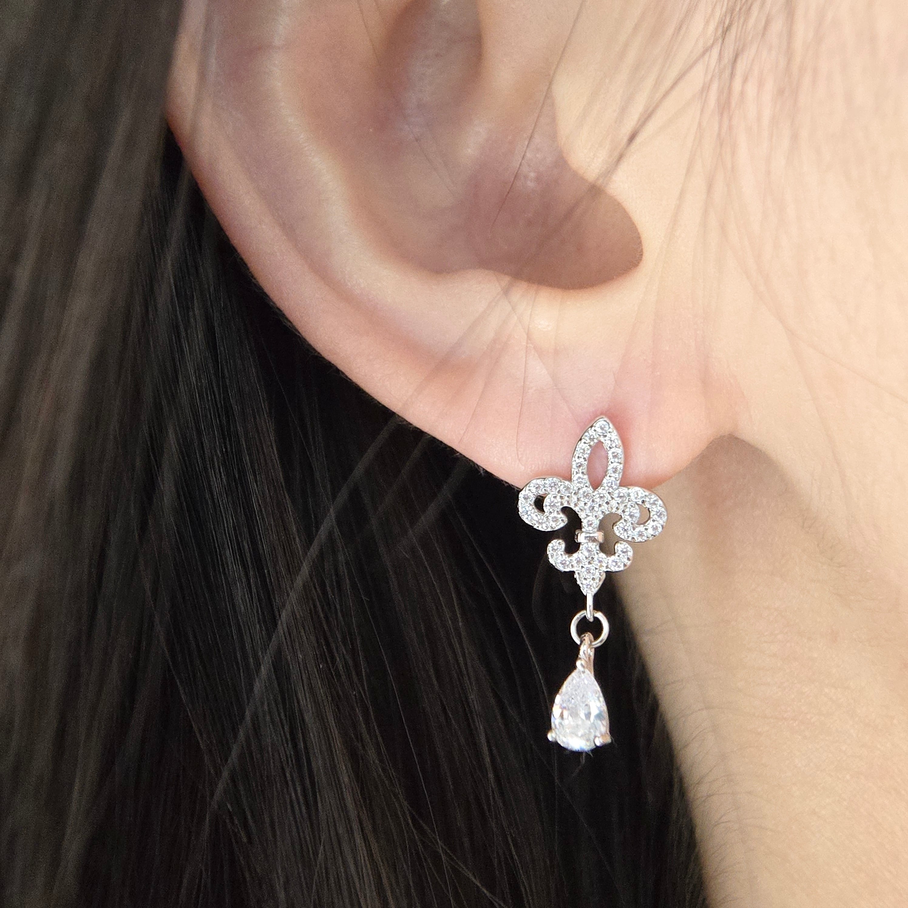 Iris Earrings, Bracelet & Necklace