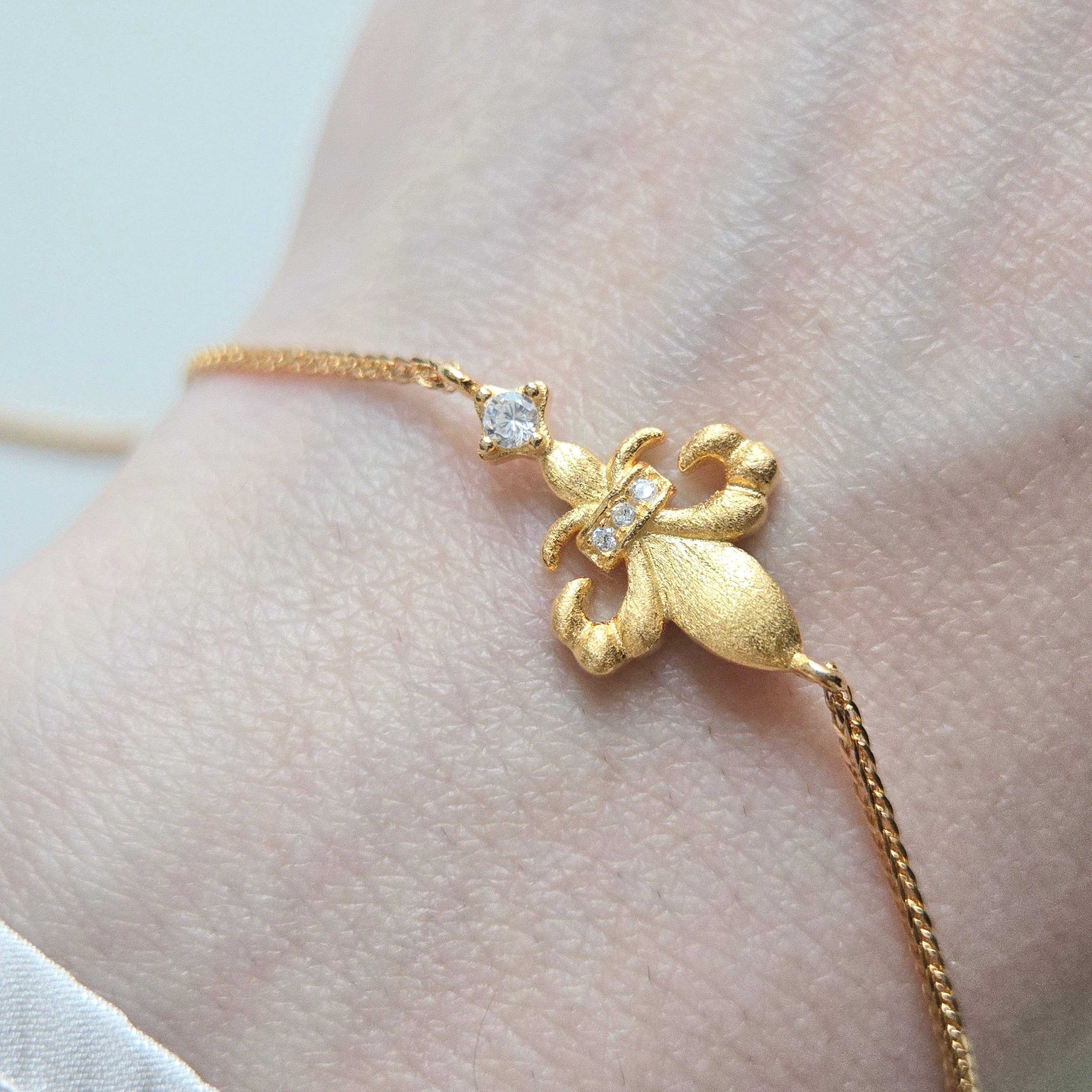 Iris Bracelet & Necklace