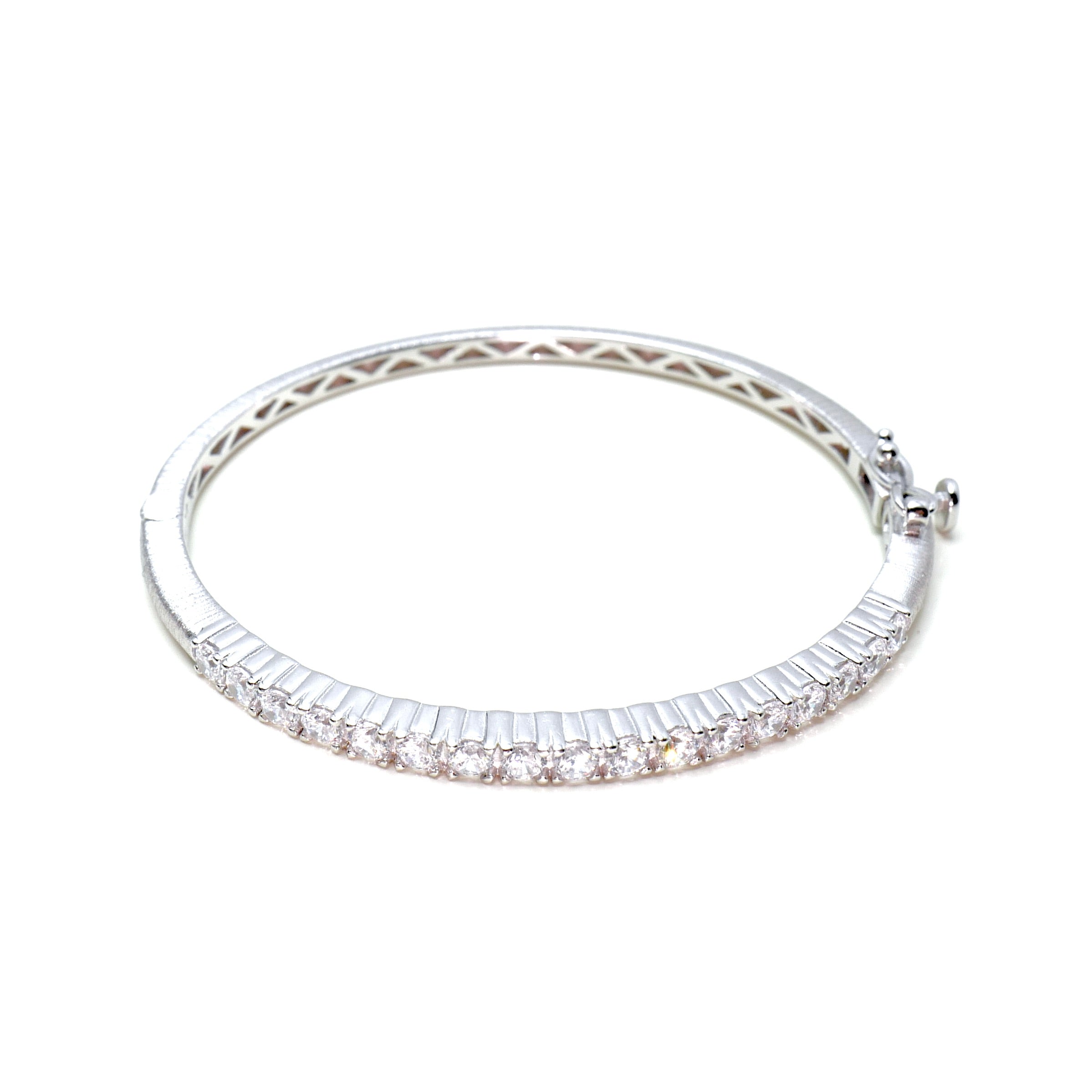 Lever Tennis Bangle