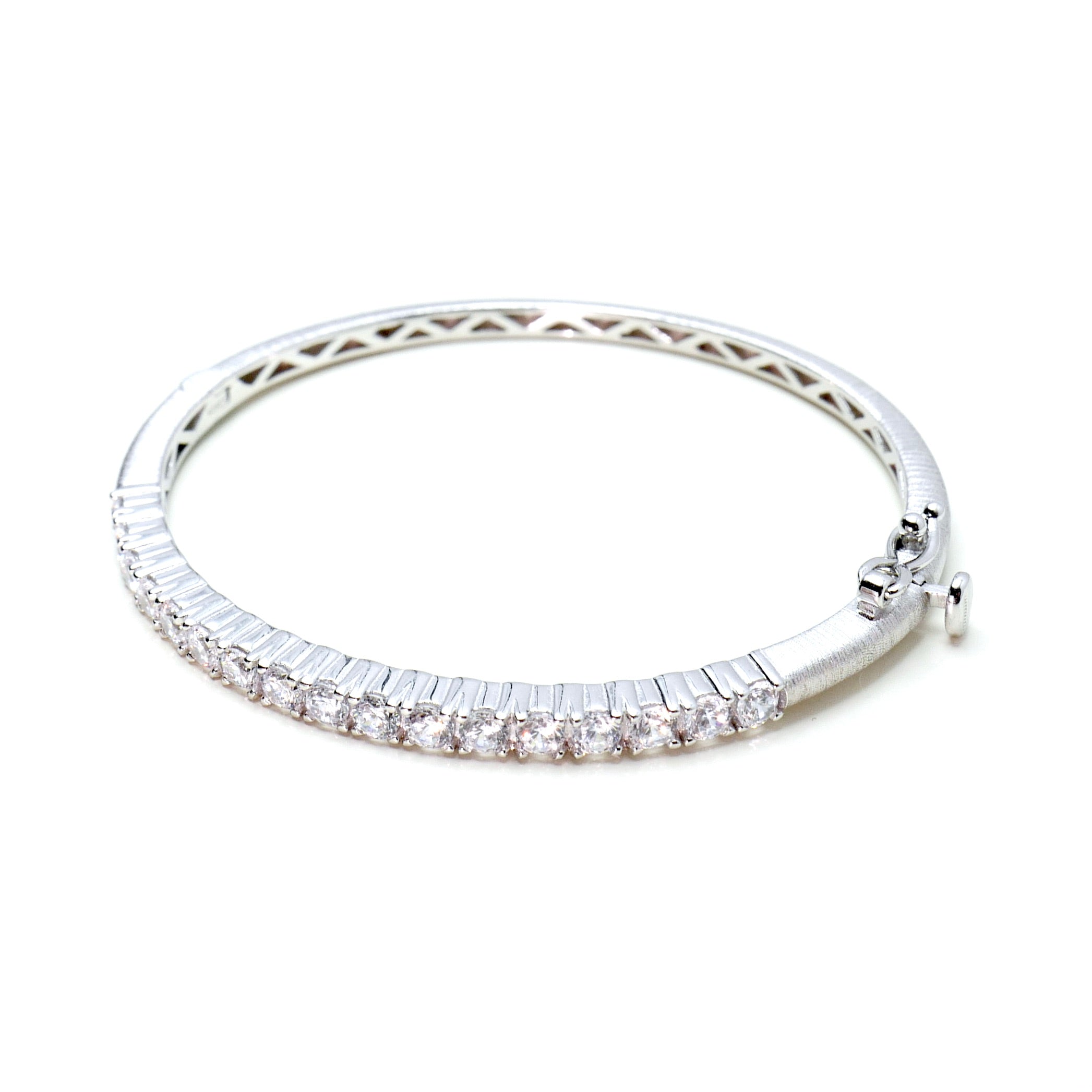 Lever Tennis Bangle