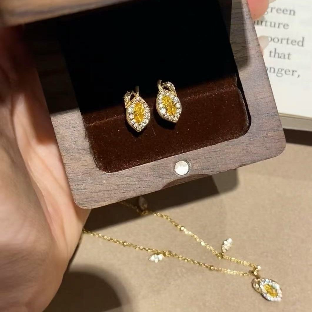 Synapse Stud Earrings & Necklace