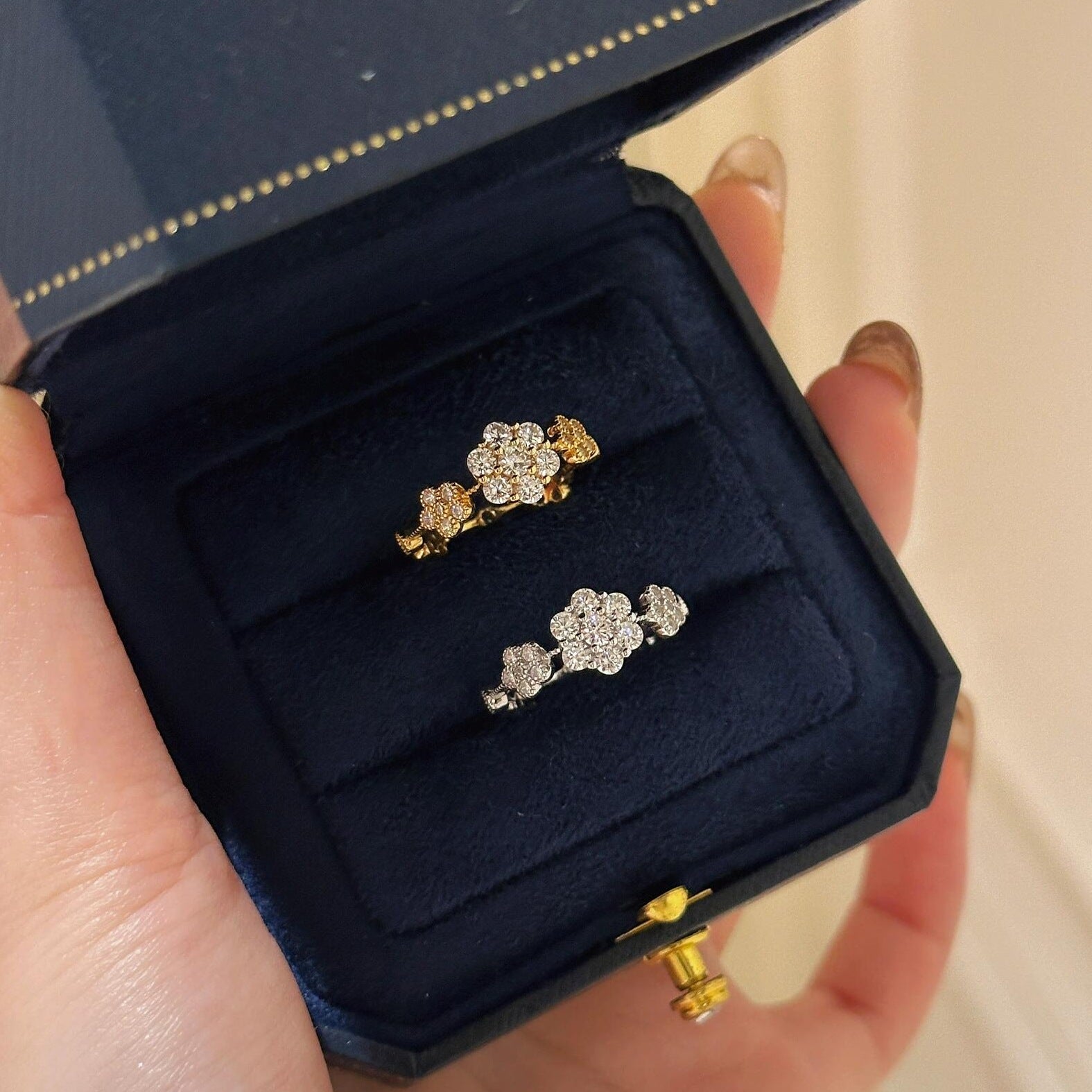 Lustre Multi Flower Ring